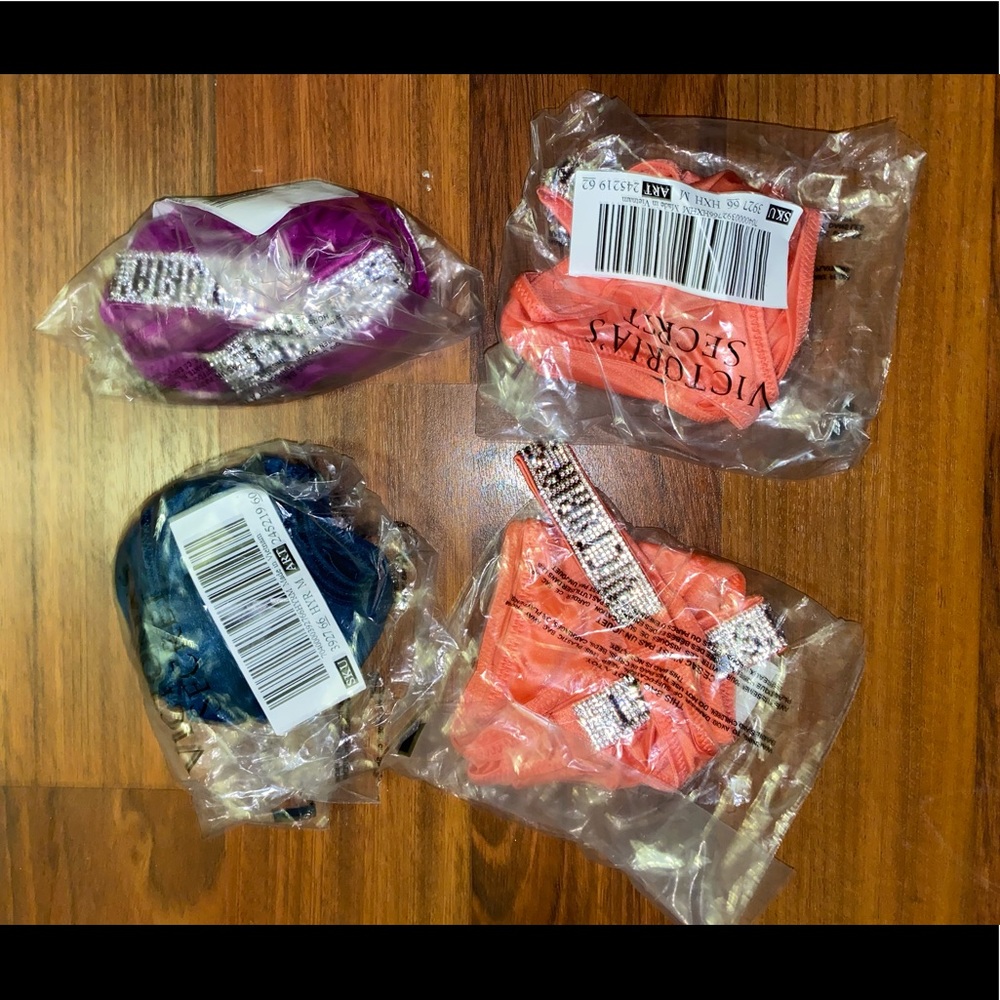 VICTORIA’S SECRET THONGS